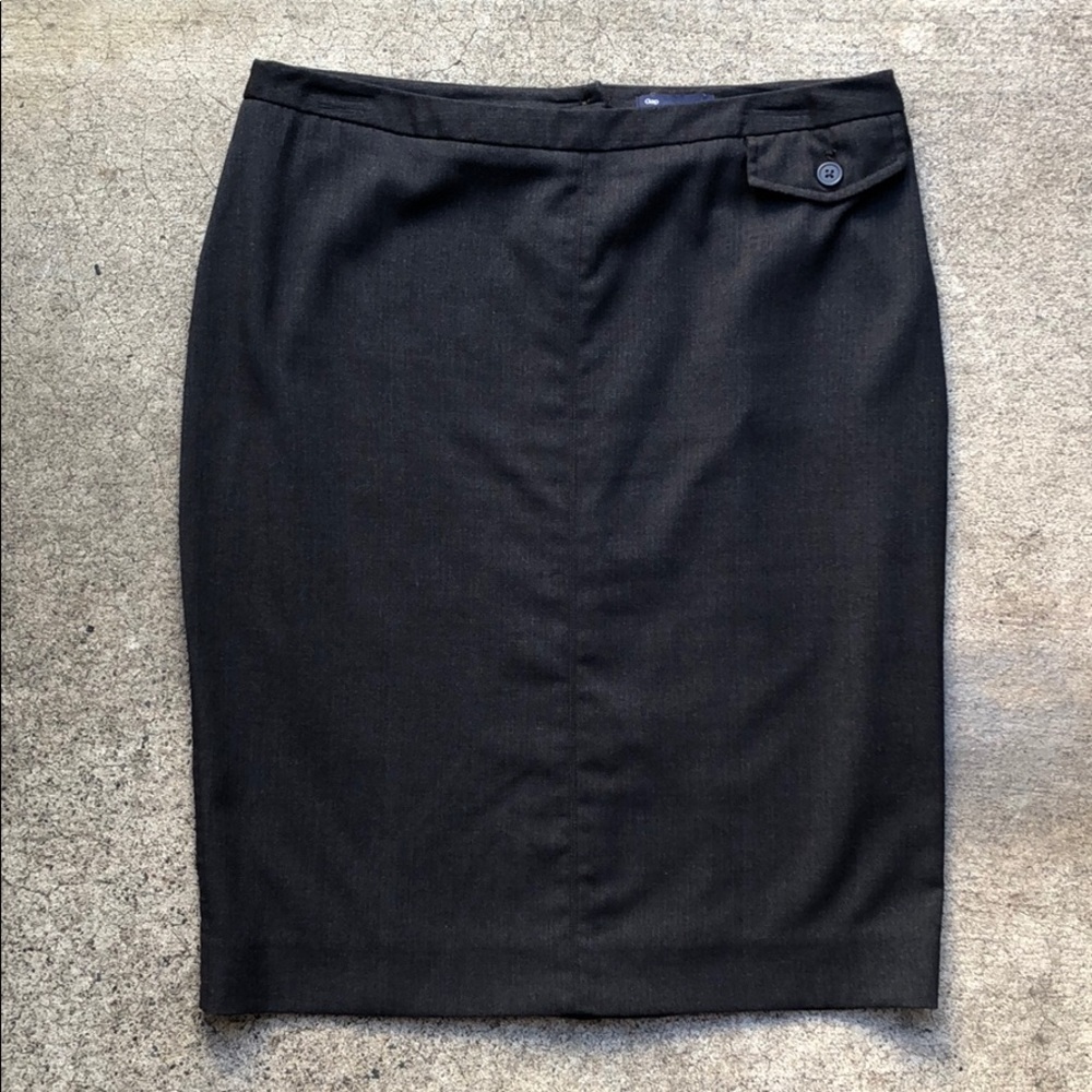 Grey Coin Pocket Pencil Skirt by GAP - Sz 8